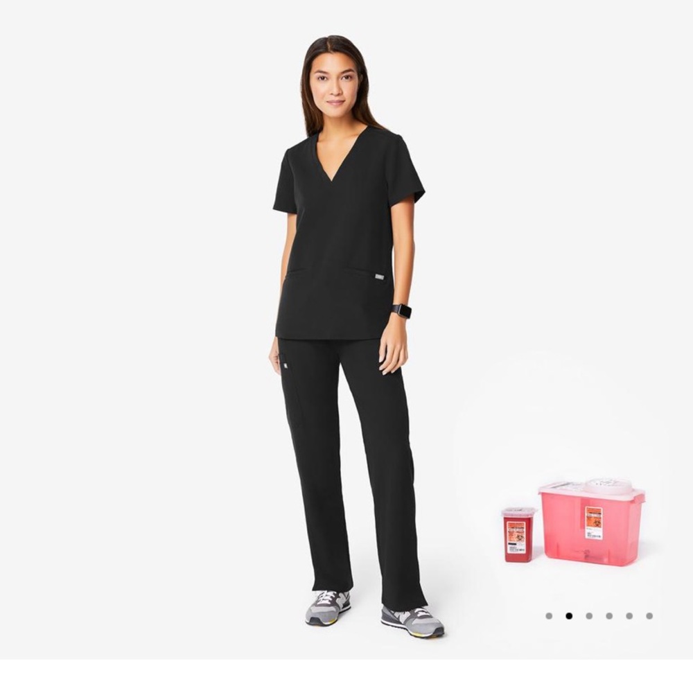 Brand NWOT Kade Cargo Scrub Pant